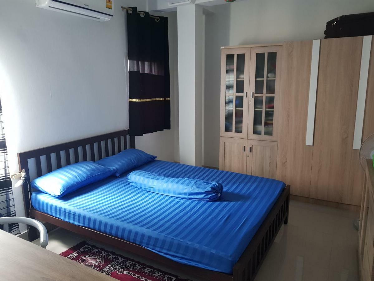 Sam'S Place Бангкок Экстерьер фото